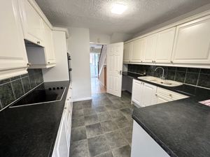 Kitchen- click for photo gallery